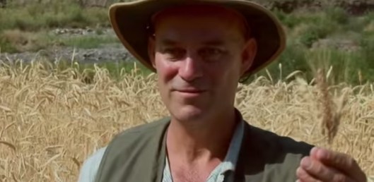 Kenneth Street dans le reportage "chasseur de semences".